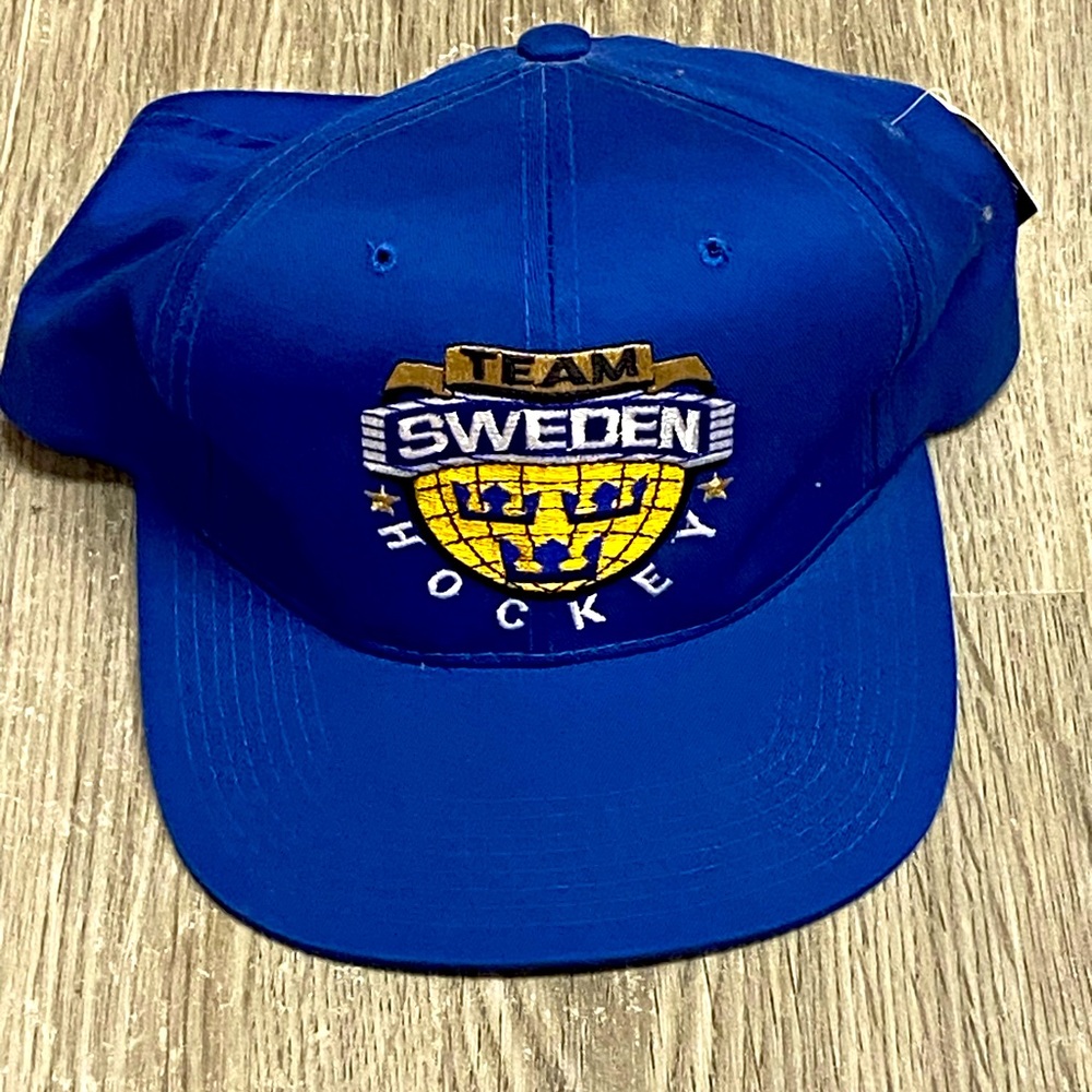 NWT Vintage RARE Late 80’s- Early 90’s Team Sweden OLYMPICS Officially Licensed